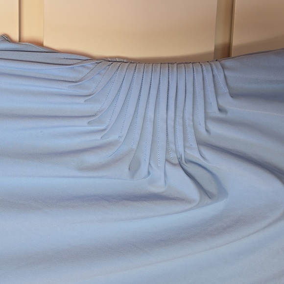 CALVIN KLEIN Pleated Top - Picture 4 of 7